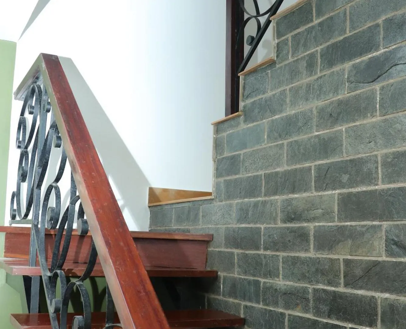 Orange Valley Green Garden Apartment Kochi Homestay